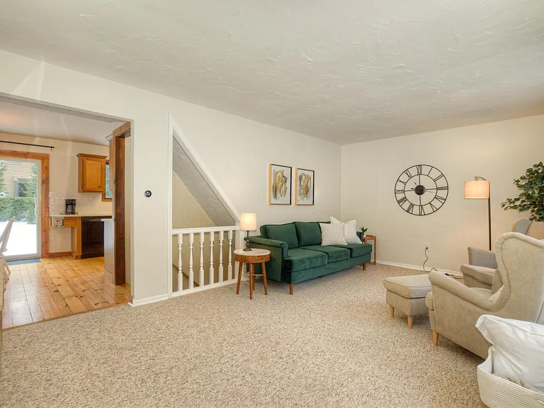 781 Pine Bay Ave — Photo 10