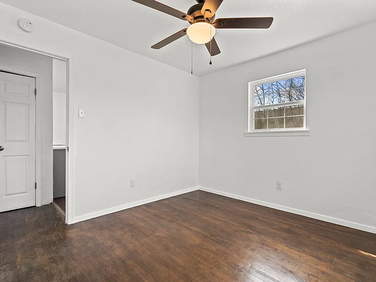 4524 Collins Ave — Photo 20