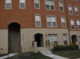 8025 Crescent Park Dr, Gainesville, VA 20155