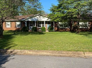 408 Gale Ln, Athens, AL 35611