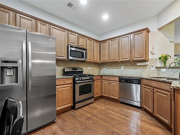 3rd image of 2124 Caswell Cir #163