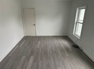 124 Conway St #2, Greenfield, MA 01301