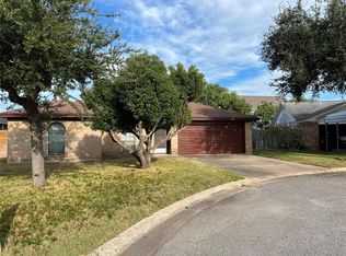 2512 Larkspur Ct, Galveston, TX 77551
