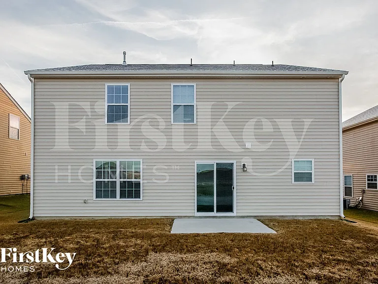 3282 Runneymede St SW — Photo 14