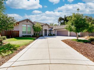 800 Hintze Landing Ct, Modesto, CA 95354