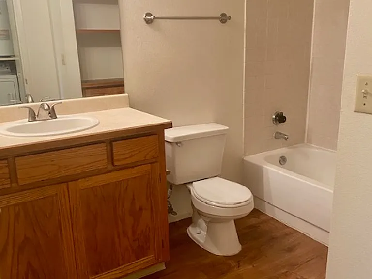 Rio Cancion Apartments — Photo 15