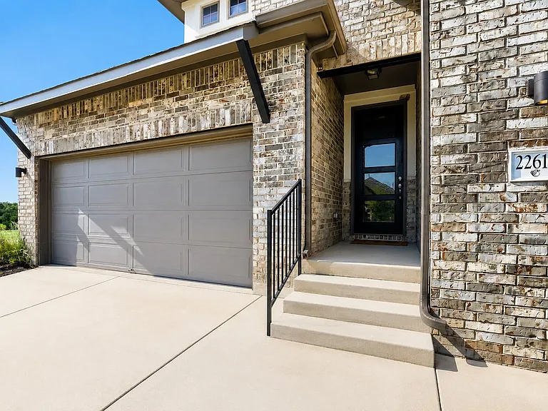 22614 Fountaingrass Ln — Photo 4