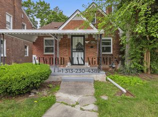 9755 Wayburn St, Detroit, MI 48224