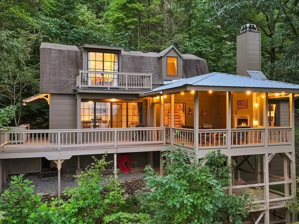 750 Morton Dr, Ellijay, GA 30540