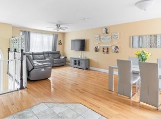 45 Oakwood Ave, Providence, RI 02909