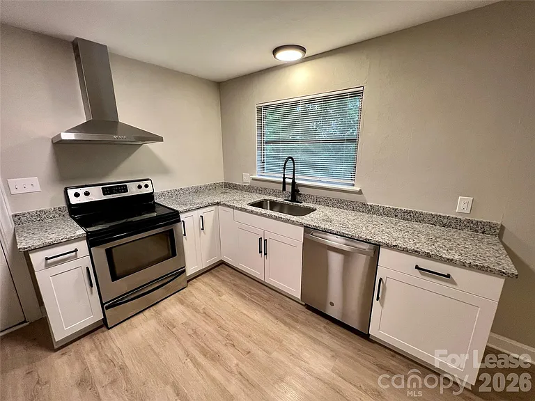 765 8th Avenue Dr SE — Photo 7