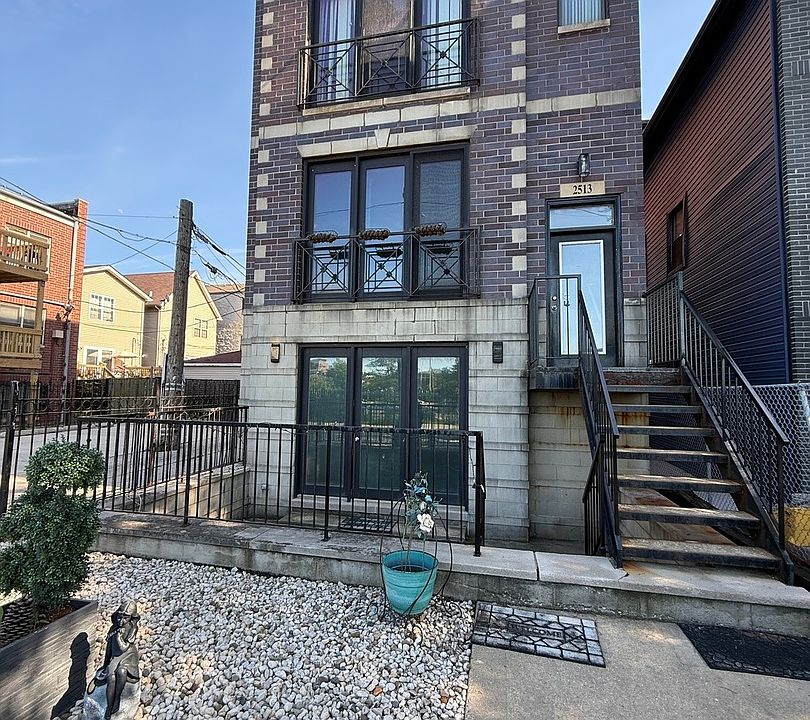 1st image of 2513 W Congress Pkwy APT 1