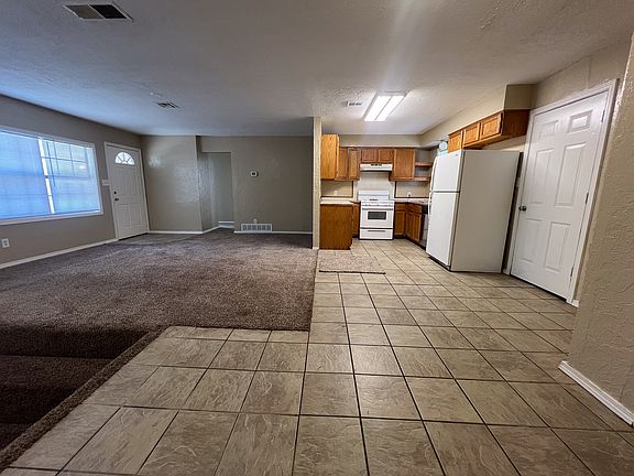 2nd image of 1213 SW 25th St