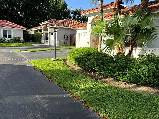 5758 NW 97th Pl — Photo 11