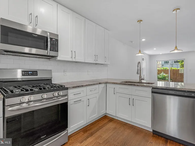 1522 Mount Vernon St #1 — Photo 6