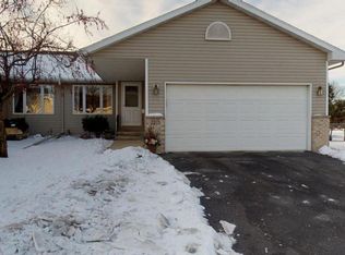 2215 Fisher Ct NW, Rochester, MN 55901