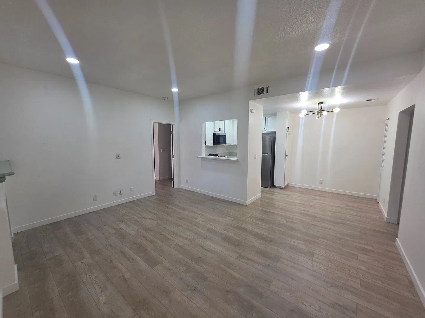 Lower: 2 Bedroom 2 Bath — Photo 3