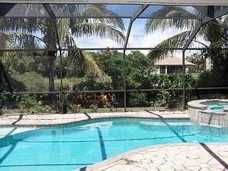 4th image of 6780 Southern Oak Ct