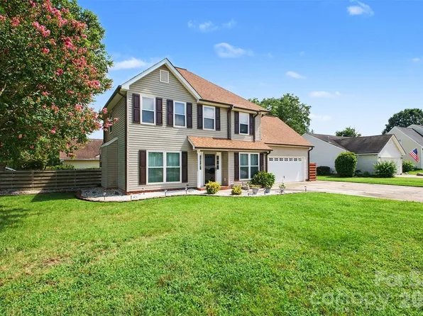 4828 Asherton Pl NW, Concord, NC 28027