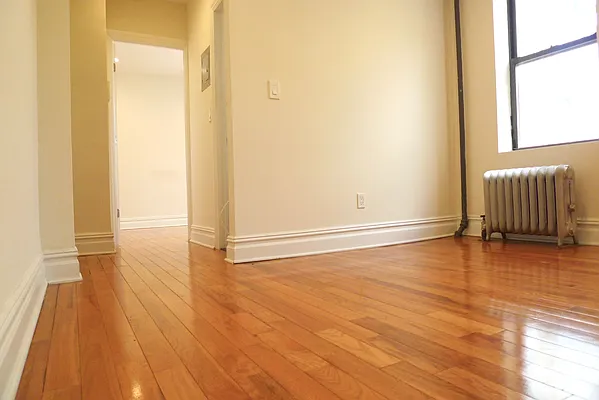 Rented by Astorian Realty Group LLC | media 4