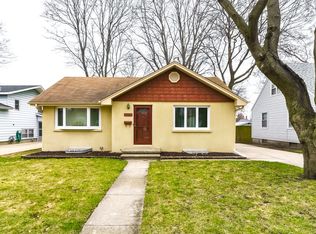 3015 Enoch Ave, Zion, IL