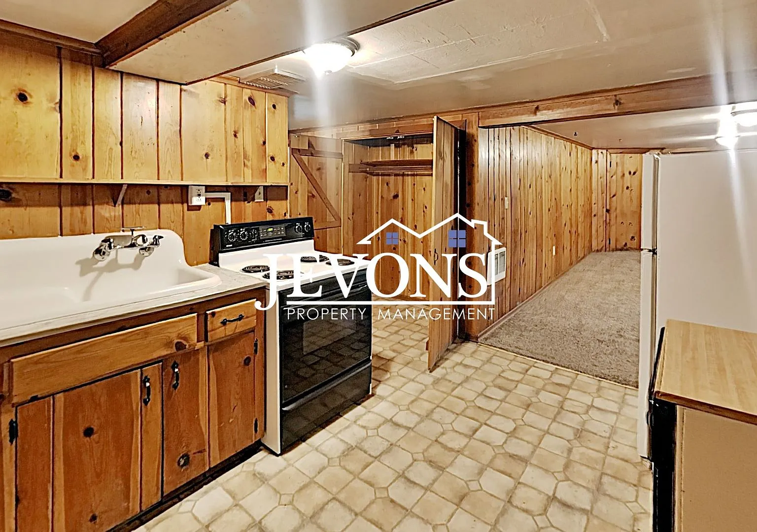 4105 W Lincoln Ave Yakima, WA 98908 — Photo 1