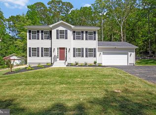 8 Poplar Ln E, Indian Head, MD 20640