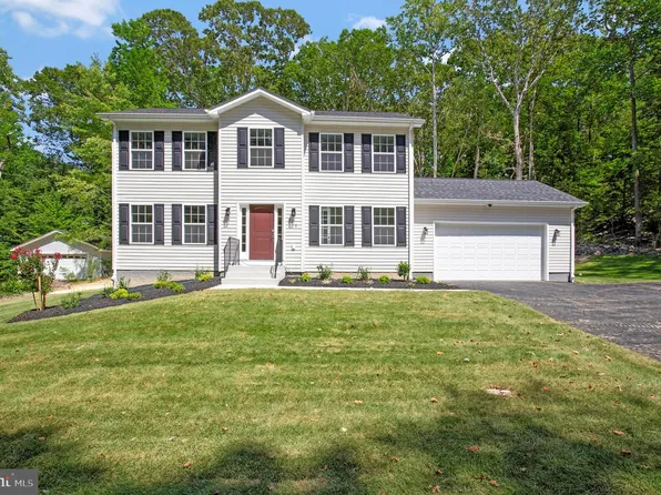 8 Poplar Ln E, Indian Head, MD 20640