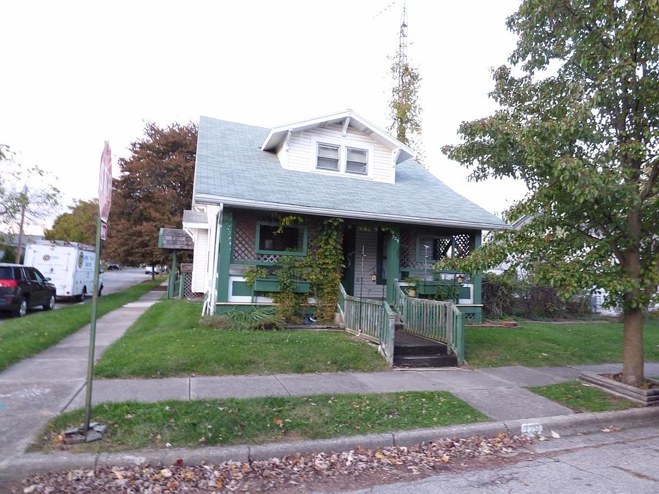 1st image of 329 W Plum St