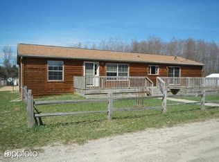 3319 Montcalm Ave, Gowen, MI 49326