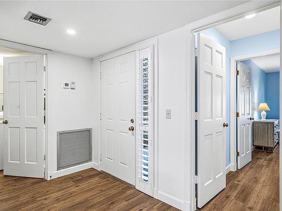 3rd image of 107 Park Shores Cir #23W