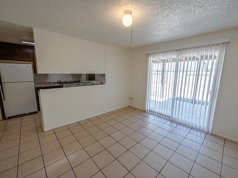 6528 W Windsor Ave — Photo 7