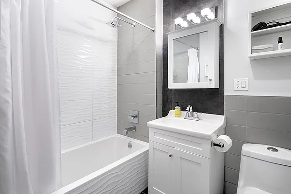 Rented by Compass | media 13