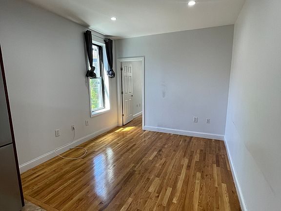 2nd image of 330 Lewis Ave #Cc1