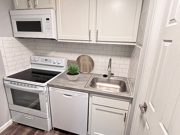 5th image of 2015 N McCord Rd APT 80