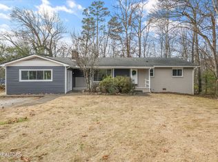 5817 Stoneleigh Rd, Knoxville, TN 37912