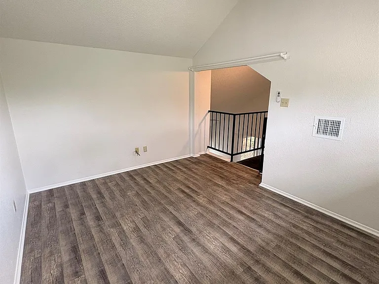 12406 Coronet St #B — Photo 18