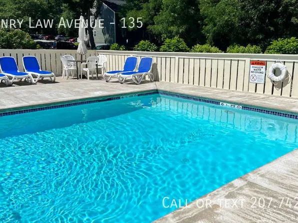 93 Henry Law Ave, Dover, NH