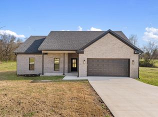 28 Sisney Dr, Ash Flat, AR 72513