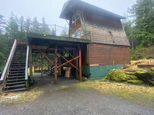 6269 Fireside Ct, Ketchikan, AK 99901