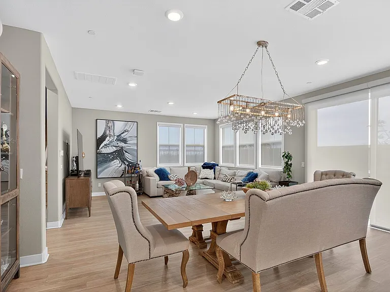 1733 Artemisia Ct — Photo 15