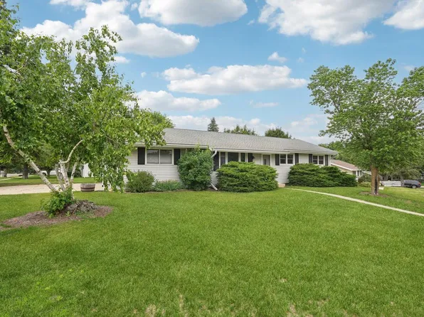513 Mulberry DRIVE WEST West, West Bend, WI 53090