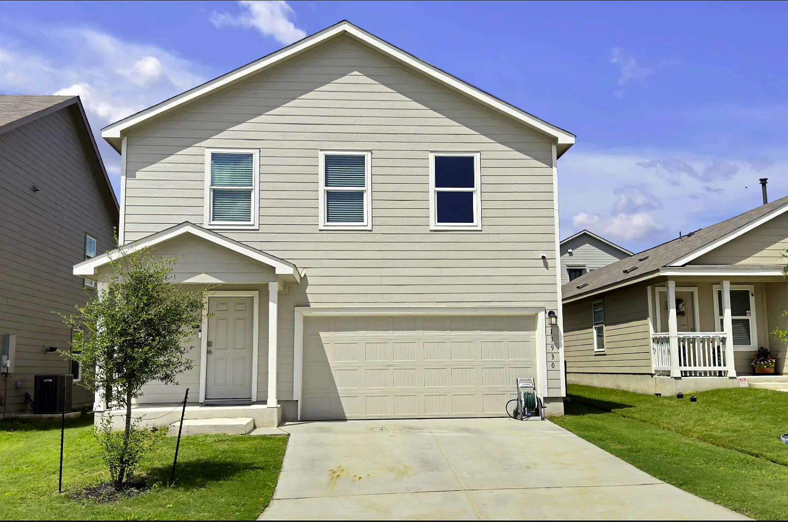 4 bed, 2.5 bath, 1950 sqft, $750 — Photo 1