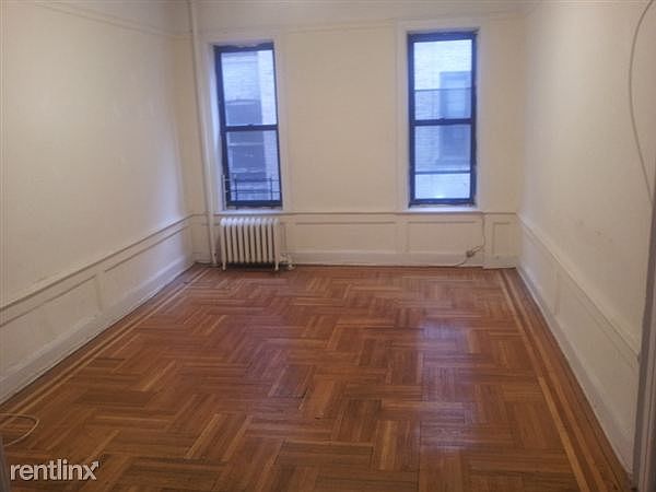 271 Parkside Ave (B1) D