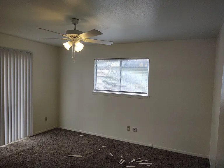 705 & 707 Allen St — Photo 15