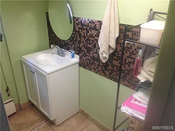 2nd image of 135 Esser Ave