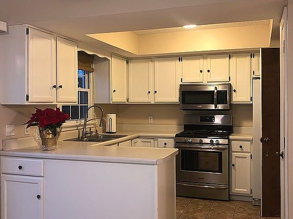 4th image of 9734 Bishopswood Ln