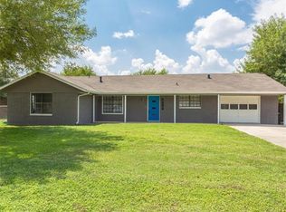 815 Ross Cir, Lockhart, TX 78644