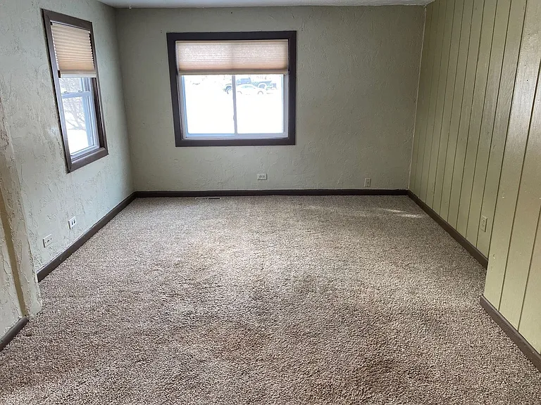266 Chellis St — Photo 11