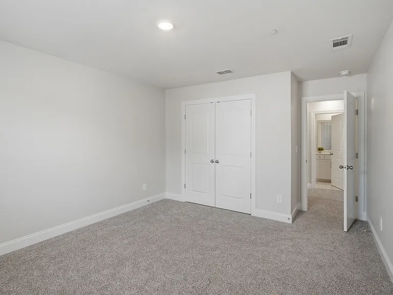 204 Douglas Bend Rd #1806 — Photo 31
